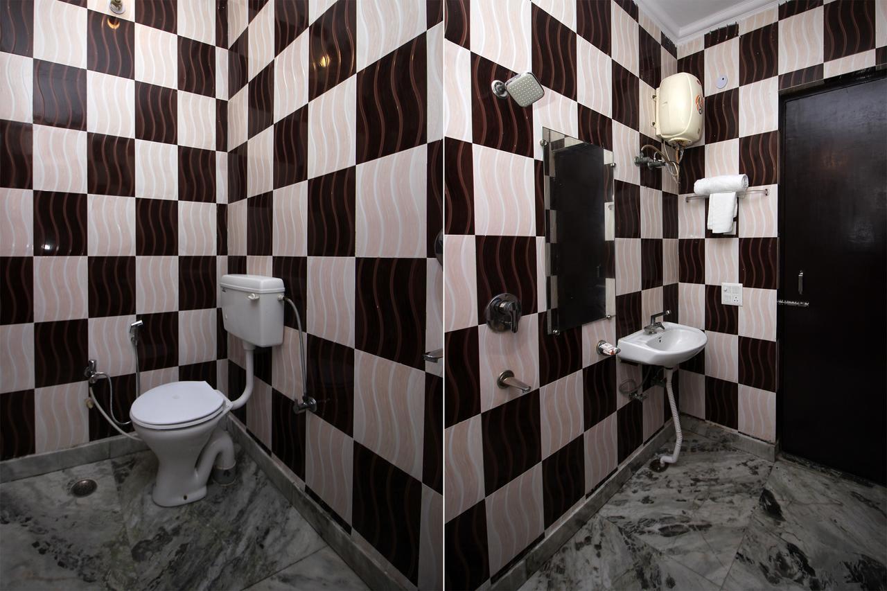 نويدا Oyo 9192 Hotel Raghav Residency المظهر الخارجي الصورة
